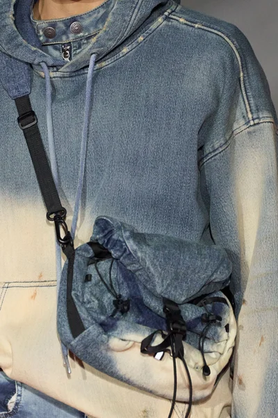 Look 17